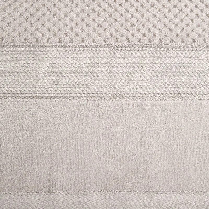 Ręcznik Jessi 90x150 beżowy frotte  500g/m2 z fakturą wytłaczanej krateczki i welurową bordiurą Eurofirany