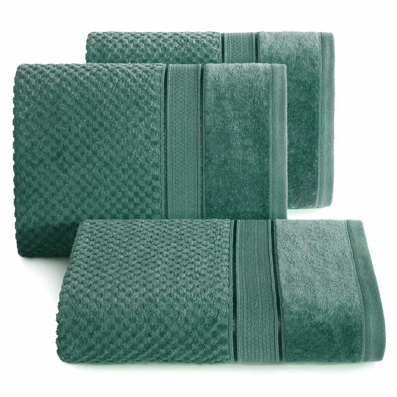 Ręcznik Jessi 90x150 zielony ciemny  frotte 500g/m2 z fakturą wytłaczanej krateczki i welurową bordiurą Eurofirany