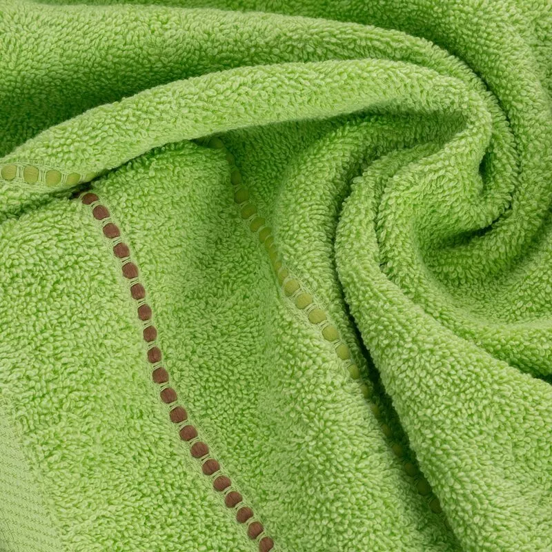 Ręcznik Suzi 50x90 zielony jasny 500  g/m2 frotte bawełniany Eurofirany