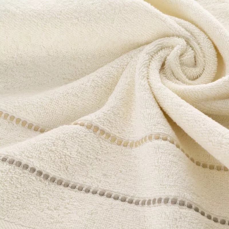 Ręcznik Suzi 70x140 kremowy 500 g/m2  frotte bawełniany Eurofirany