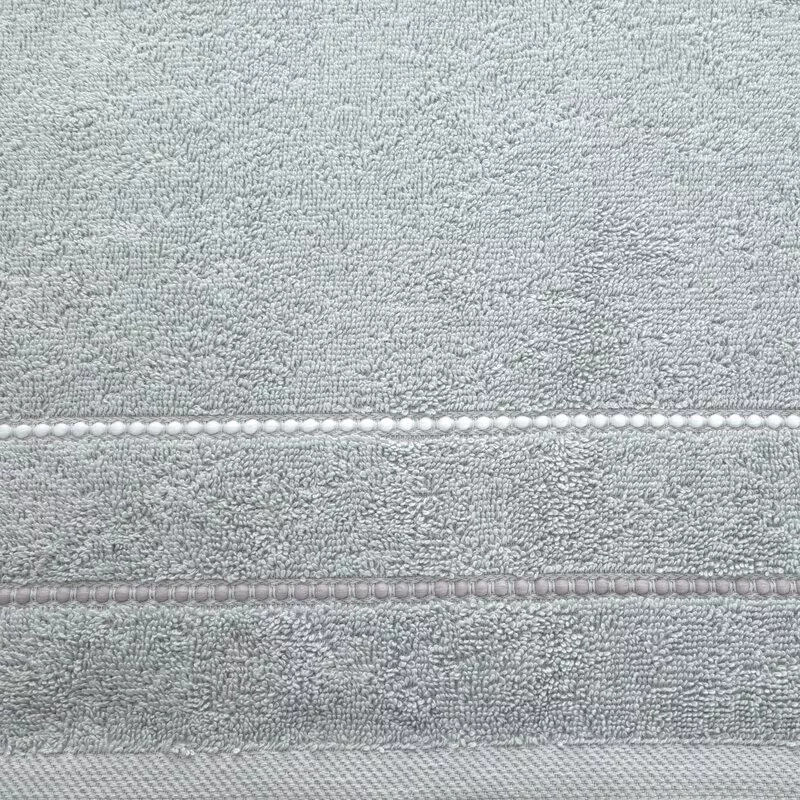 Ręcznik Suzi 70x140 srebrny 500 g/m2  frotte bawełniany Eurofirany
