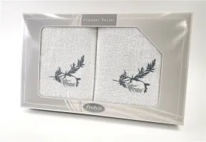 Komplet ręczników w pudełku 2 szt 50x90 70x140 Gift biały wzór 1 Frotex