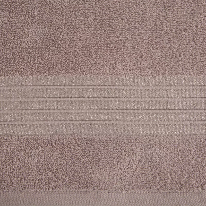 Ręcznik 70x140 Lila 08 pudrowy róż  500g/m2 Eurofirany