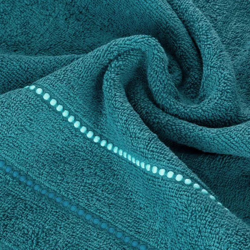 Ręcznik Suzi 30x50 turkusowy ciemny 500  g/m2 frotte bawełniany Eurofirany